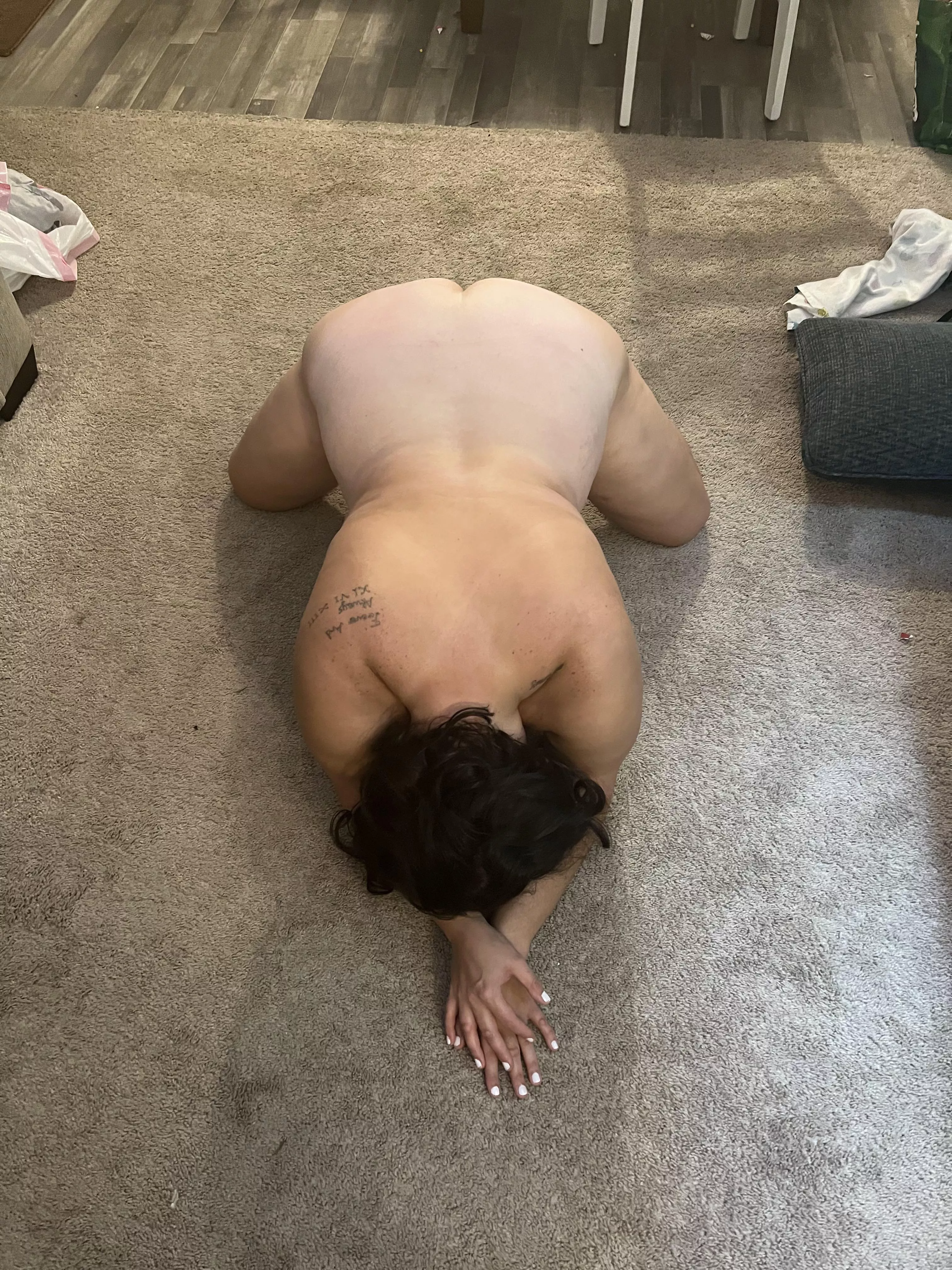 I want my hubby to lay you down on my back, using me as a table for him to fuck you on.
