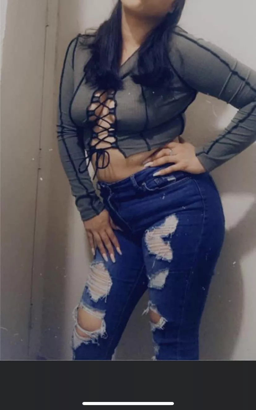 Looking for a true cuckquean that is willing to show my wife how to handle me and humiliate her good. She is into humiliation it turns her on a lot.M34 F30