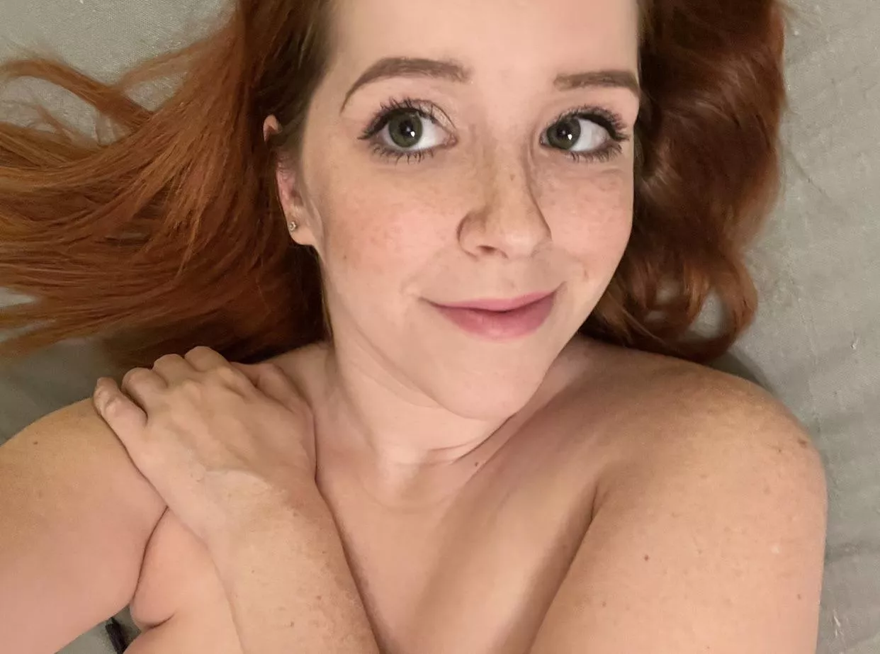 My insomnia kept me up alllll night, who wants to come make me breakfast 😂❤️