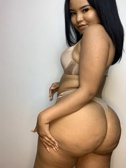 Will you let me spread my cheeks and sit where I belong ?