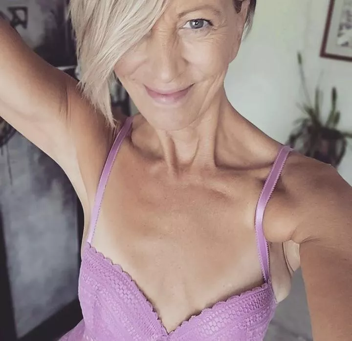 48 yo MILF