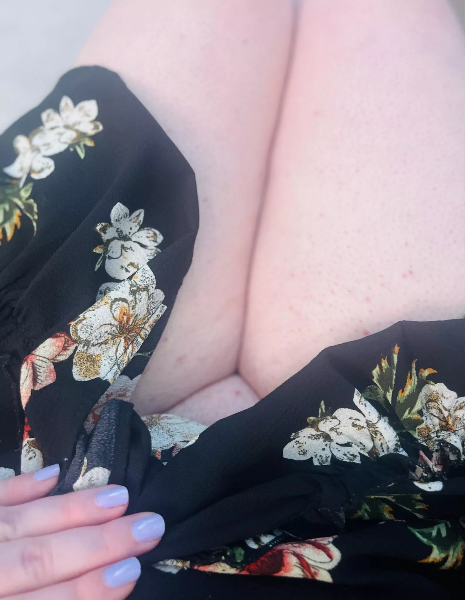 Anyone in need of being suffocated by some thick thighs? 😈