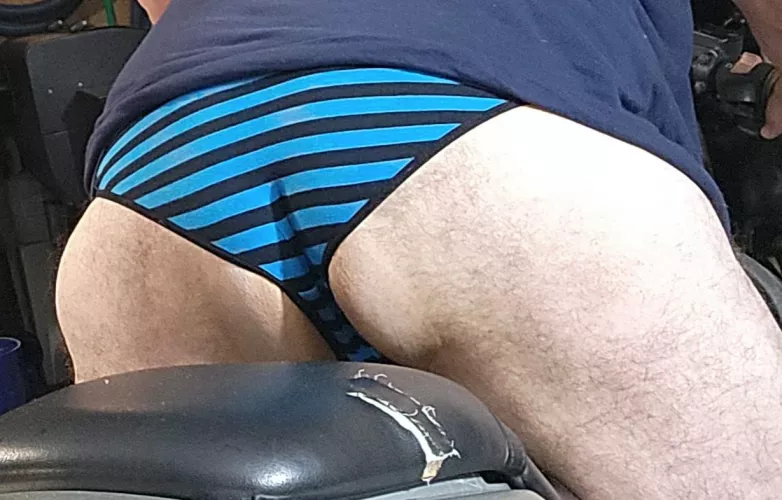 Bikini panty kinda day 💙