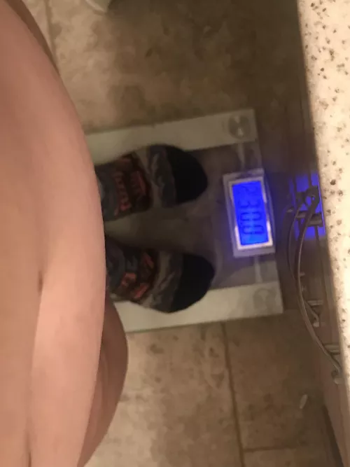 Can someone read it? My belly seems to be in the way now