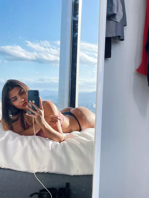 Come on in and slap my ass