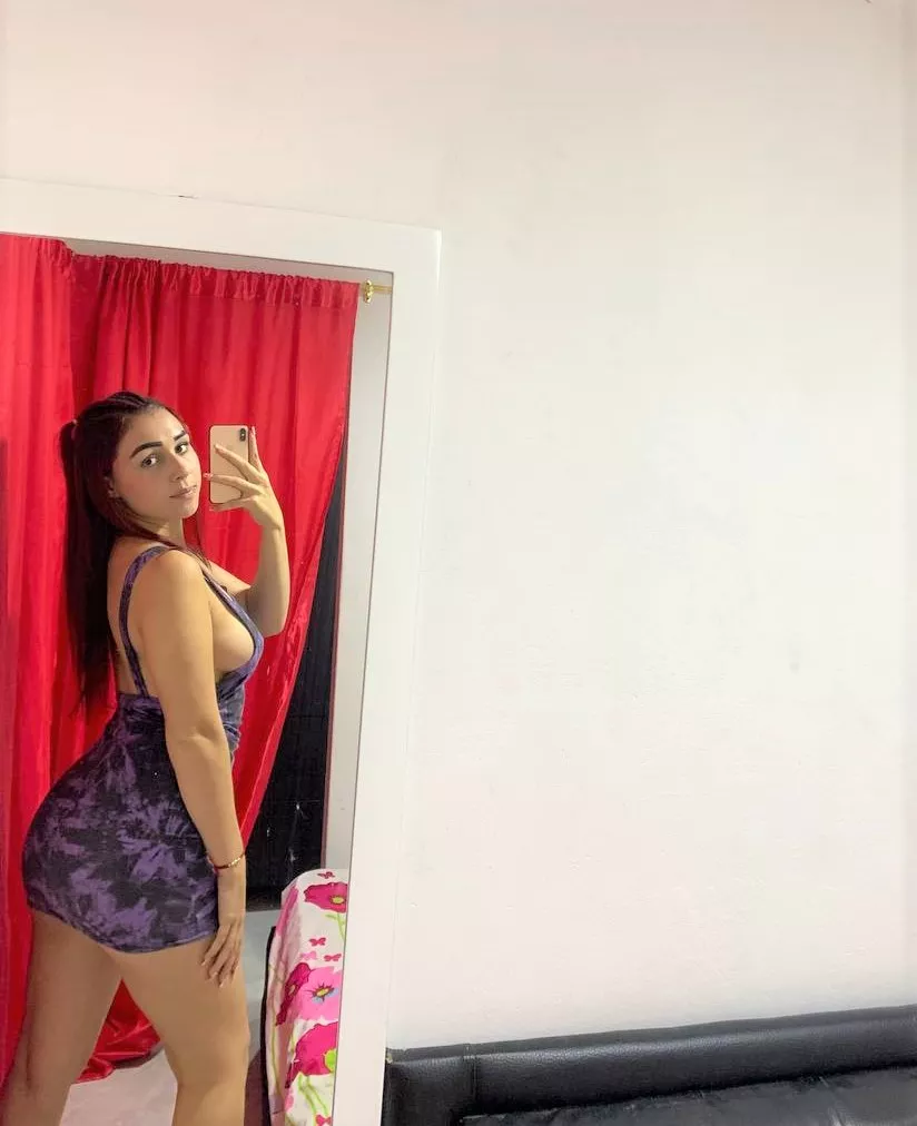 Hoping my ass and feet makes somebody hard today