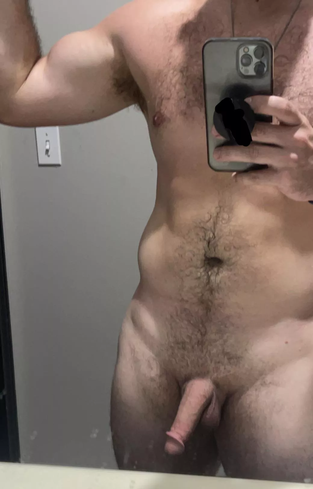 [M] 28 Wish more girls would message me cause I could use some help showering after that workout! 😉