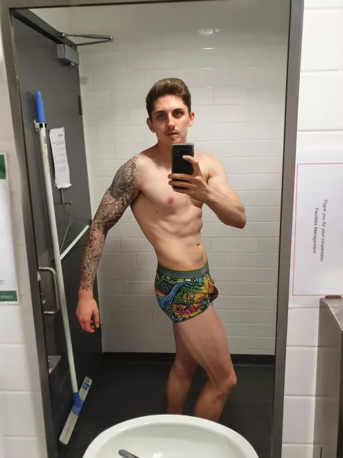 (m) Quick happy snap post gym before getting 💦💦