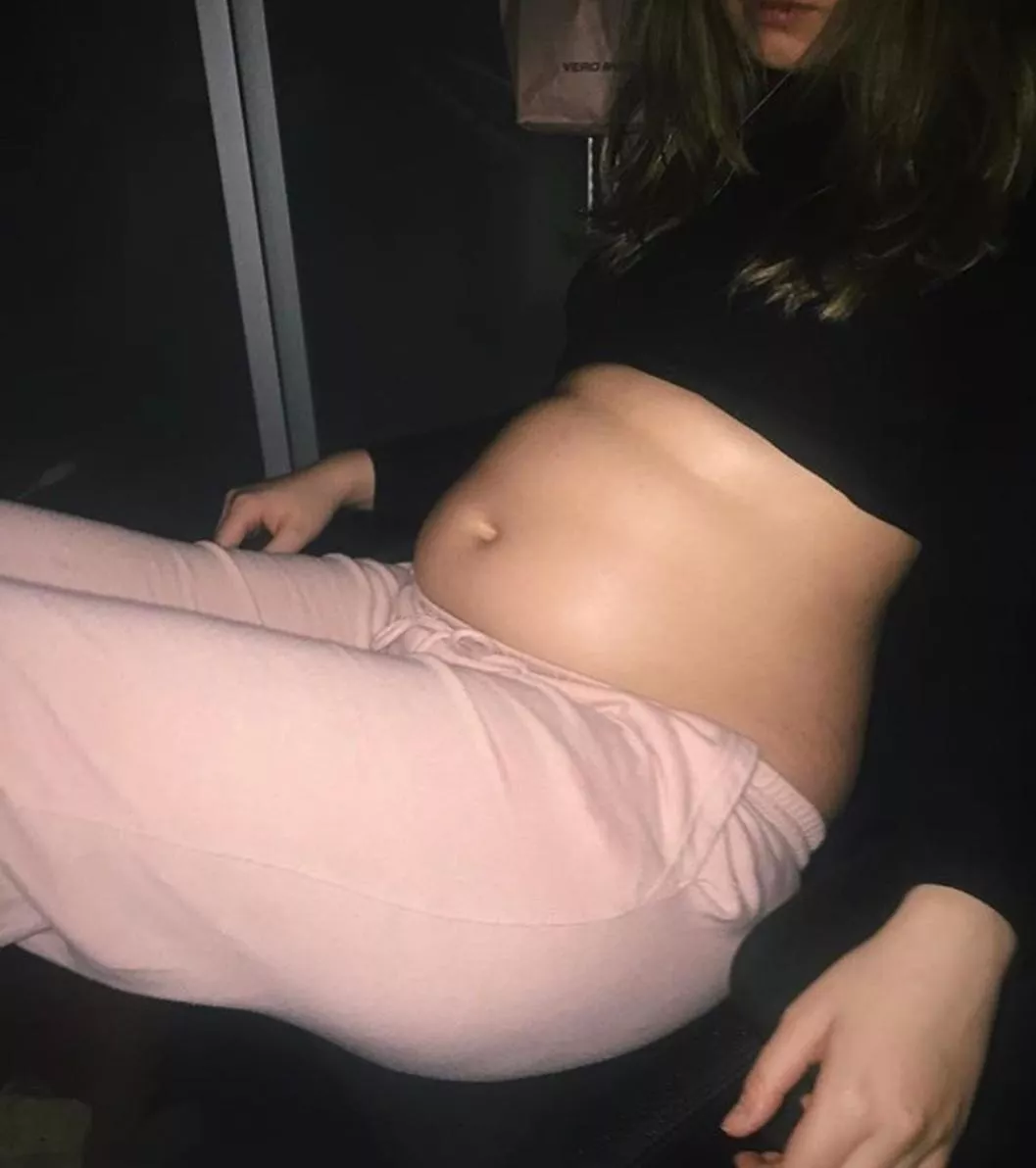 So a friend took this photo to tell me that I need to lose weight, what do you guys think?