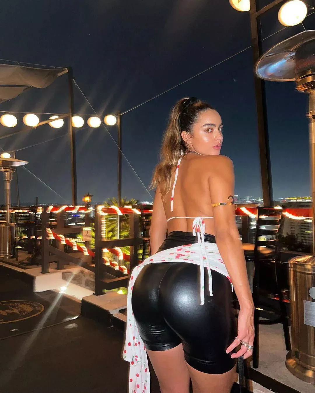 Sommer Ray's thicc cheeks look perfect in those tight shorts