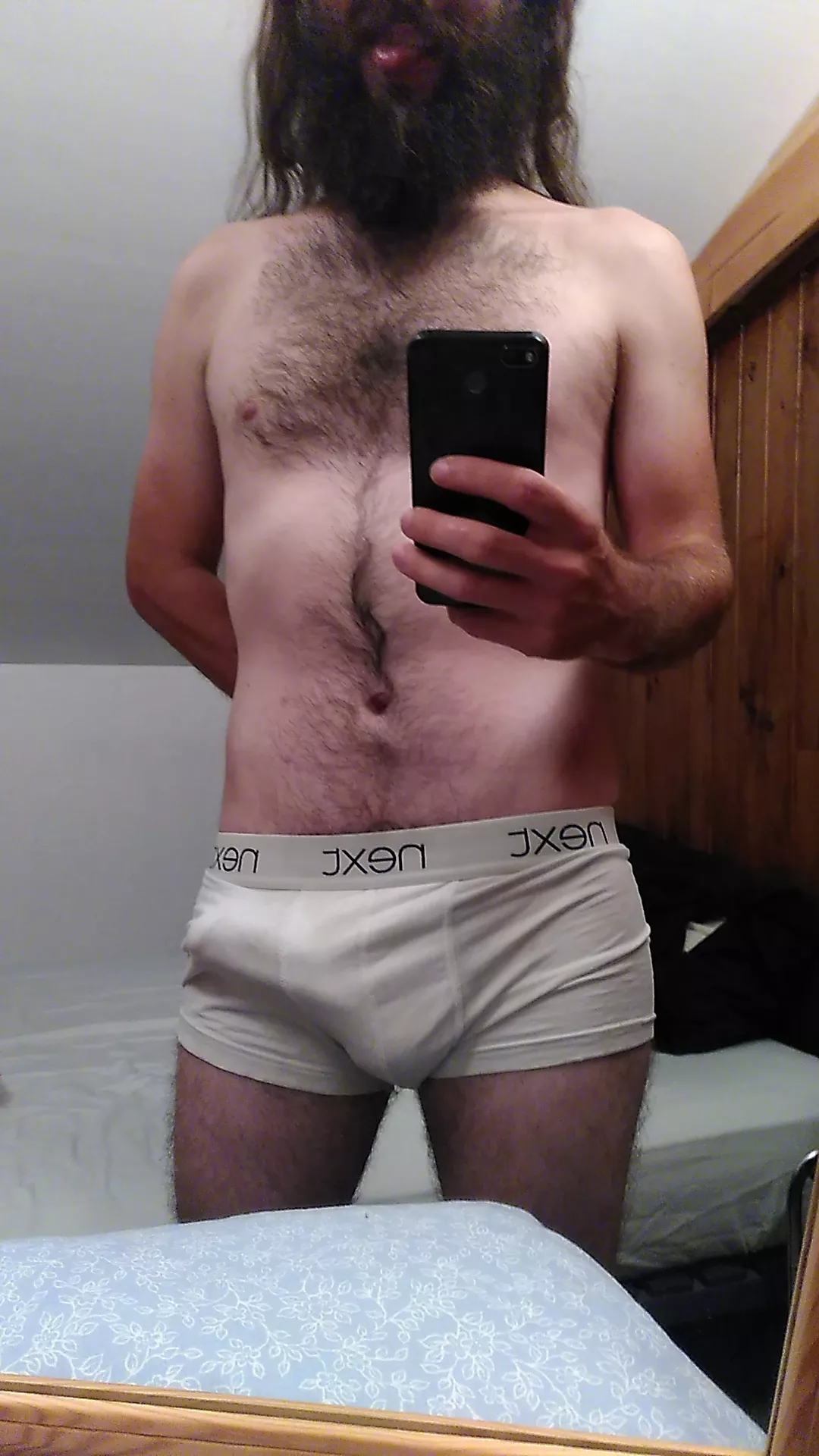 29M - Hard to hide at the pool, how would you help ?