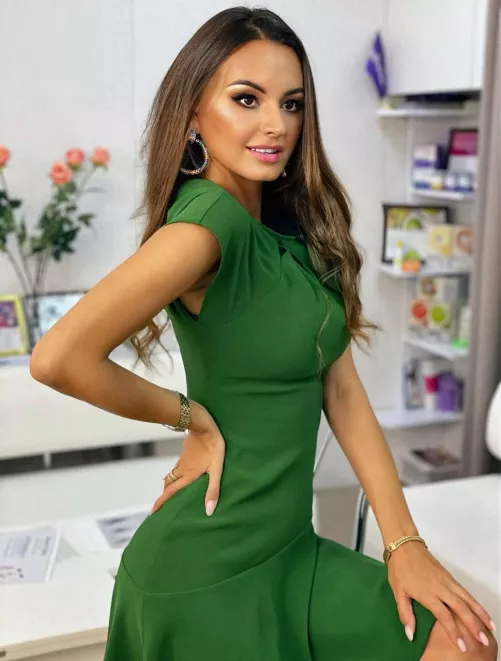 Arrows up if you want a Mommy who'd give u tasks