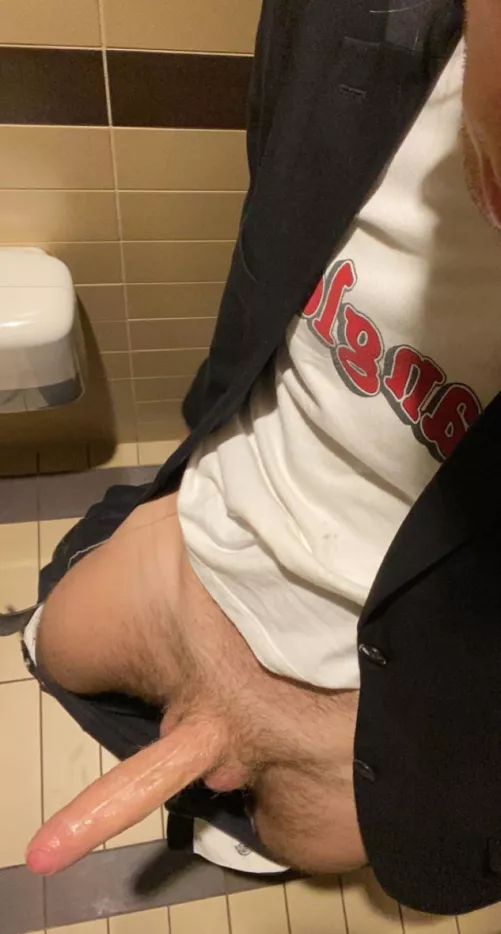 come to the next stall over