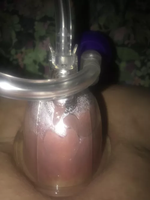 [f] Second night of pussy pumping. Going for an hour this time. Stay tuned for update 🥵💦 shes moist in there