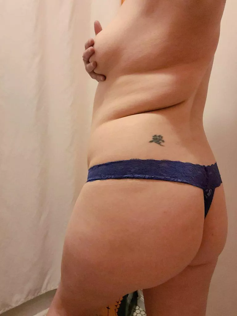 Happy thong Thursday!