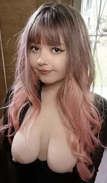 Haven't seen french girls here yet so here I am