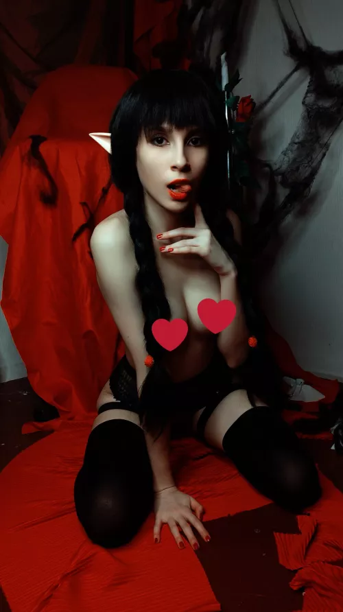 Help me raise $1200 this month to cover my bills and get a 50% off subscription for 3 months. For those who leave more than $600 free subscription for 6 months 💞 + 3 sets