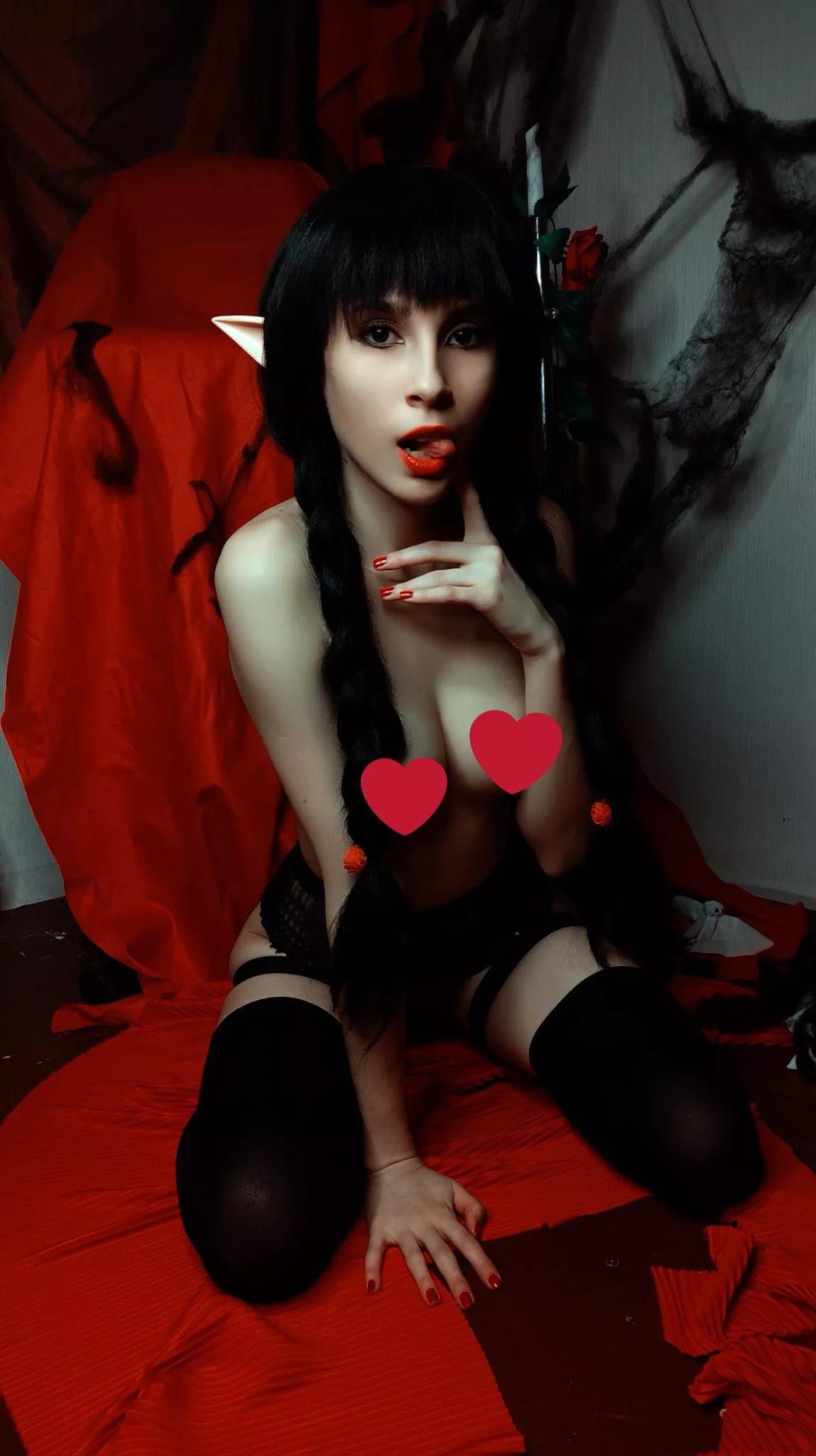 Help me raise $1200 this month to cover my bills and get a 50% off subscription for 3 months. For those who leave more than $600 free subscription for 6 months 💞 + 3 sets