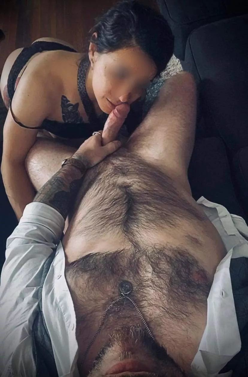 He's so damn sexy. I just can't help myself.