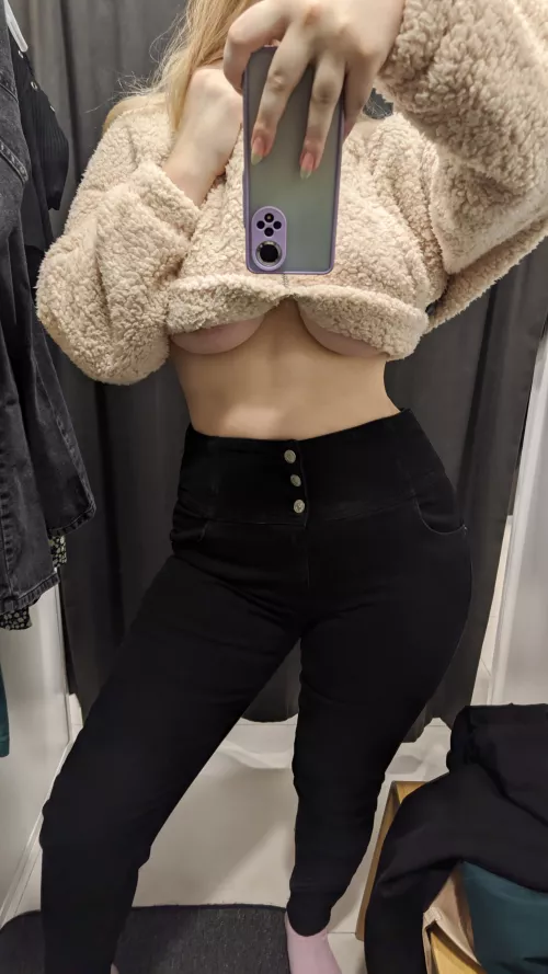 I love showing off, wish someone would walk in on me