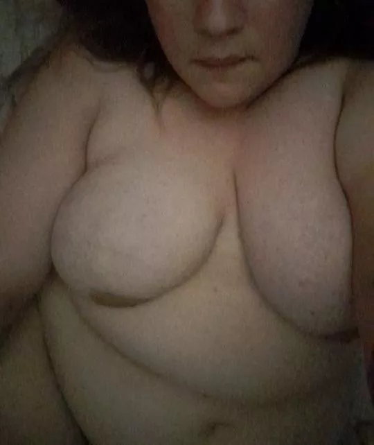 really want kisses and cuddles 🥺