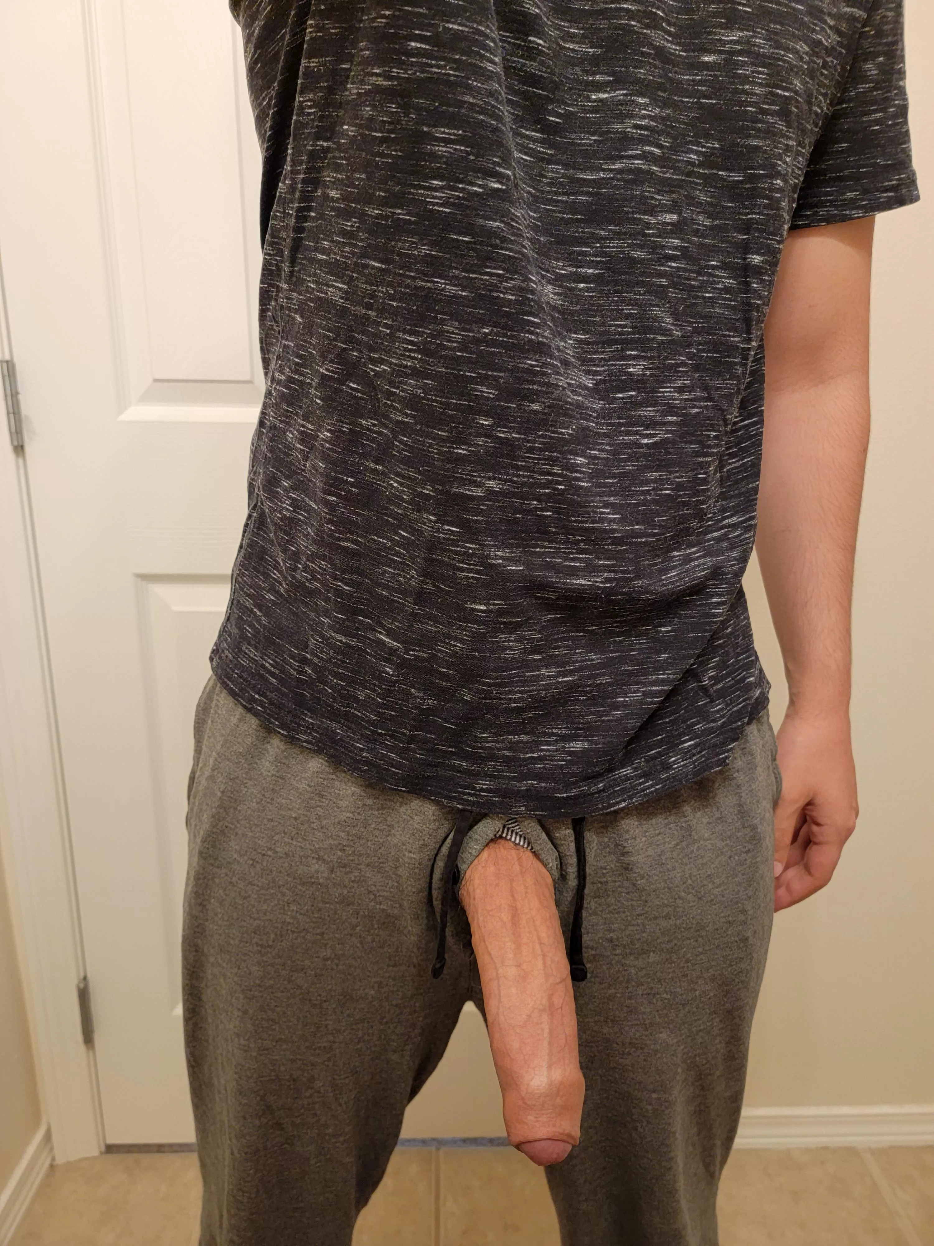 Received too many comments and messages last time not to follow it up. y'all making me too horny today!