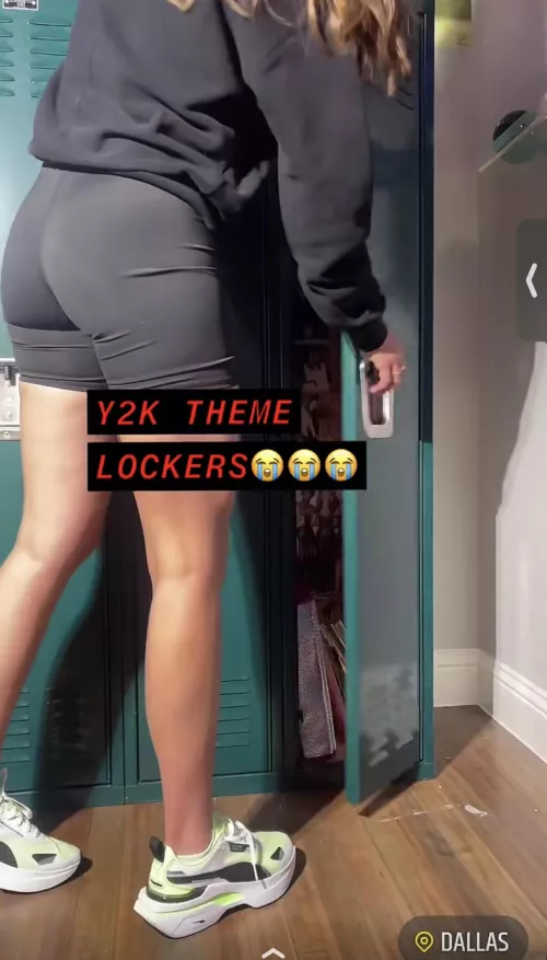 She has such a nice ass🤤