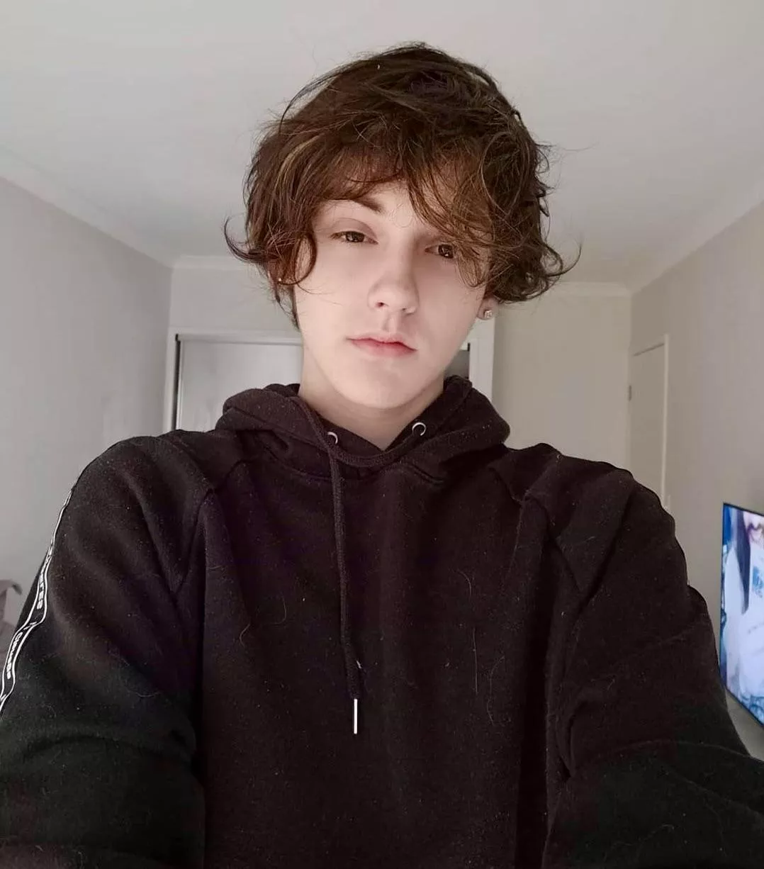 the black color really shows off the pet hair nicely, dontcha think? 😝