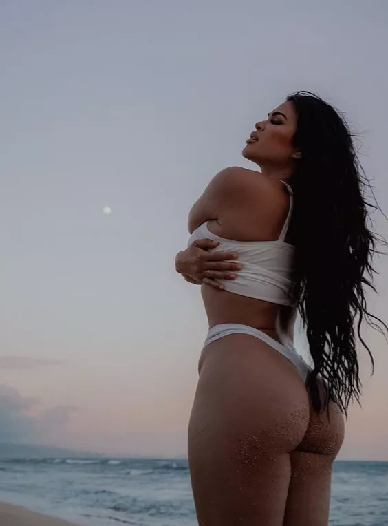 The salty air makes me feel so good.