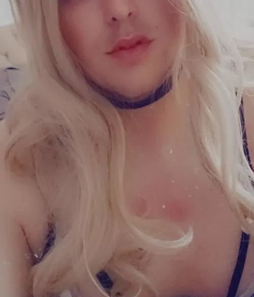 come say hey and remind me what a slut I am and that i need to go deeper.. 😍🔥