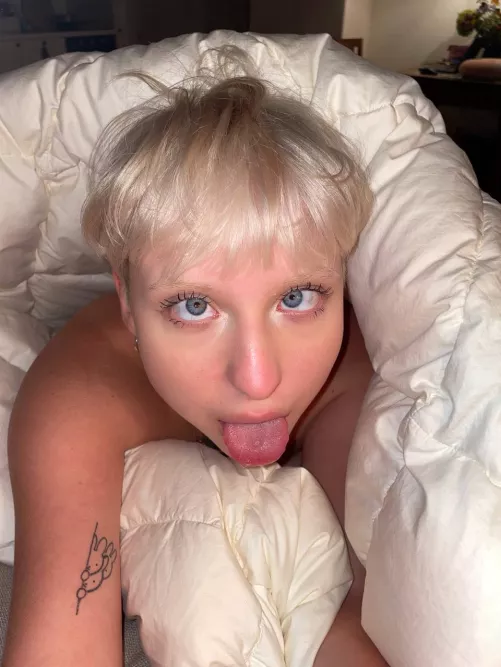 Daddy you can do whatever you want to me! 🤴My free OF for my King in comments🤴