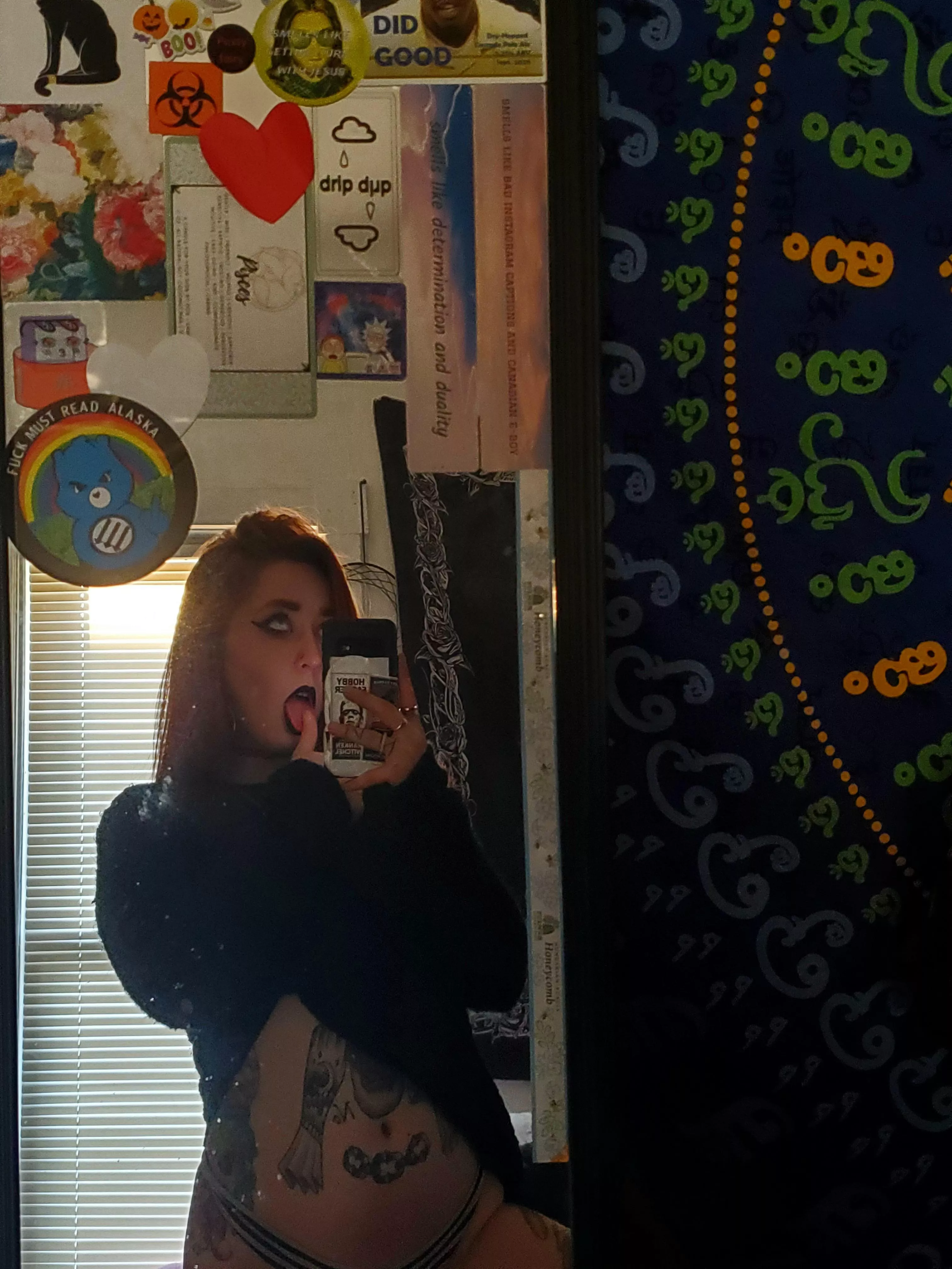 dirty mirrors for dirty sluts 😏😛