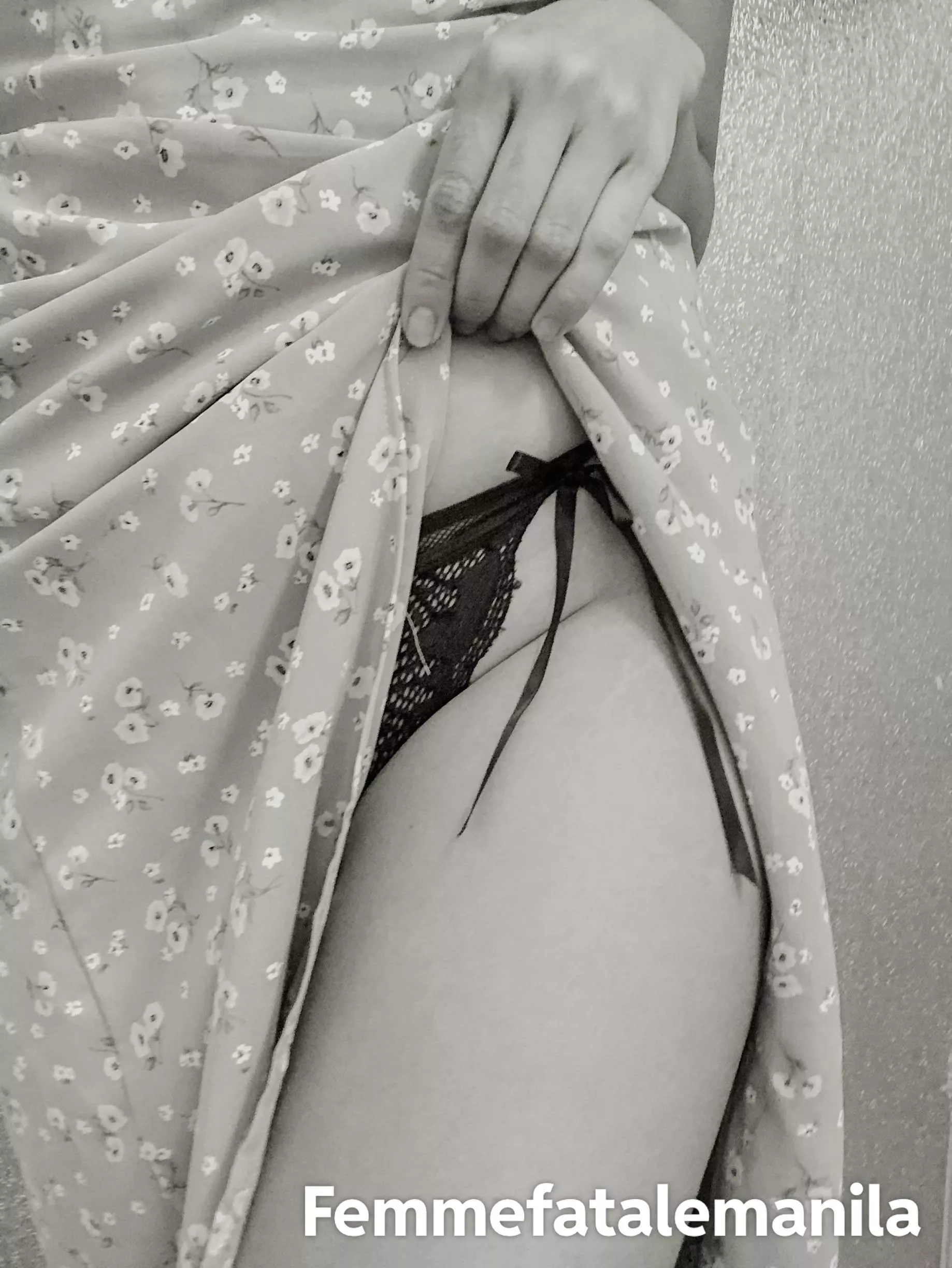 Happy mid-autumn (f)estival. Ft. Floral cheongsam and lace 😘