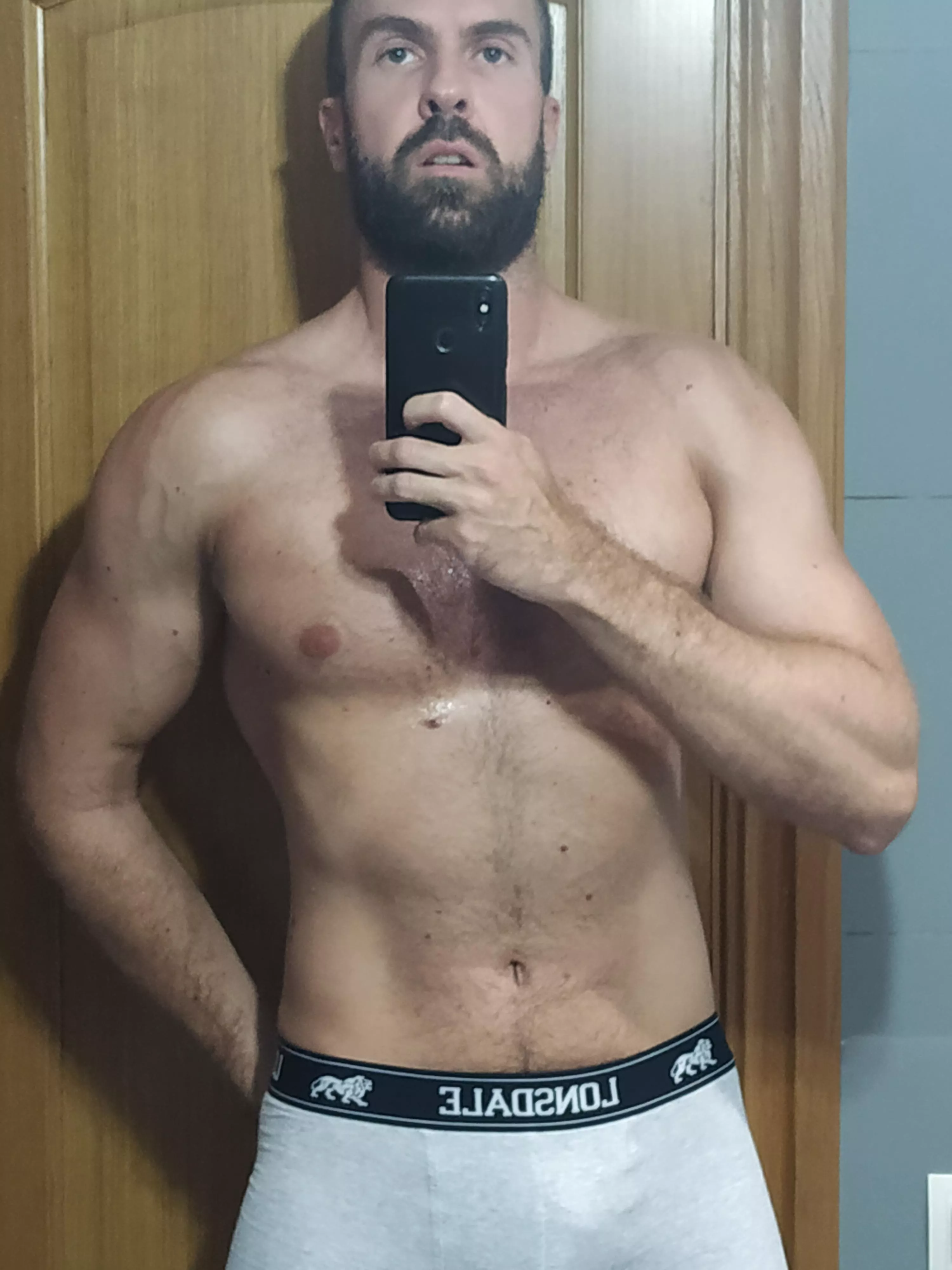 Hope you have a great weekend guys - Im off to the gym 💪🏼