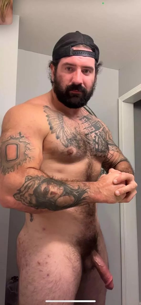 It's Saturday and I have a lot of work to do, I'm ready to get dirty.