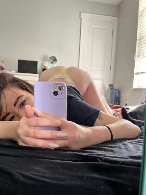 Let’s pretend that I’m not missing 2 nails 😅 lmao. How’s my arch? 🤔😇 [f]