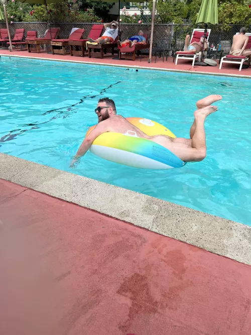 Missing pool days in Guernville 🍑