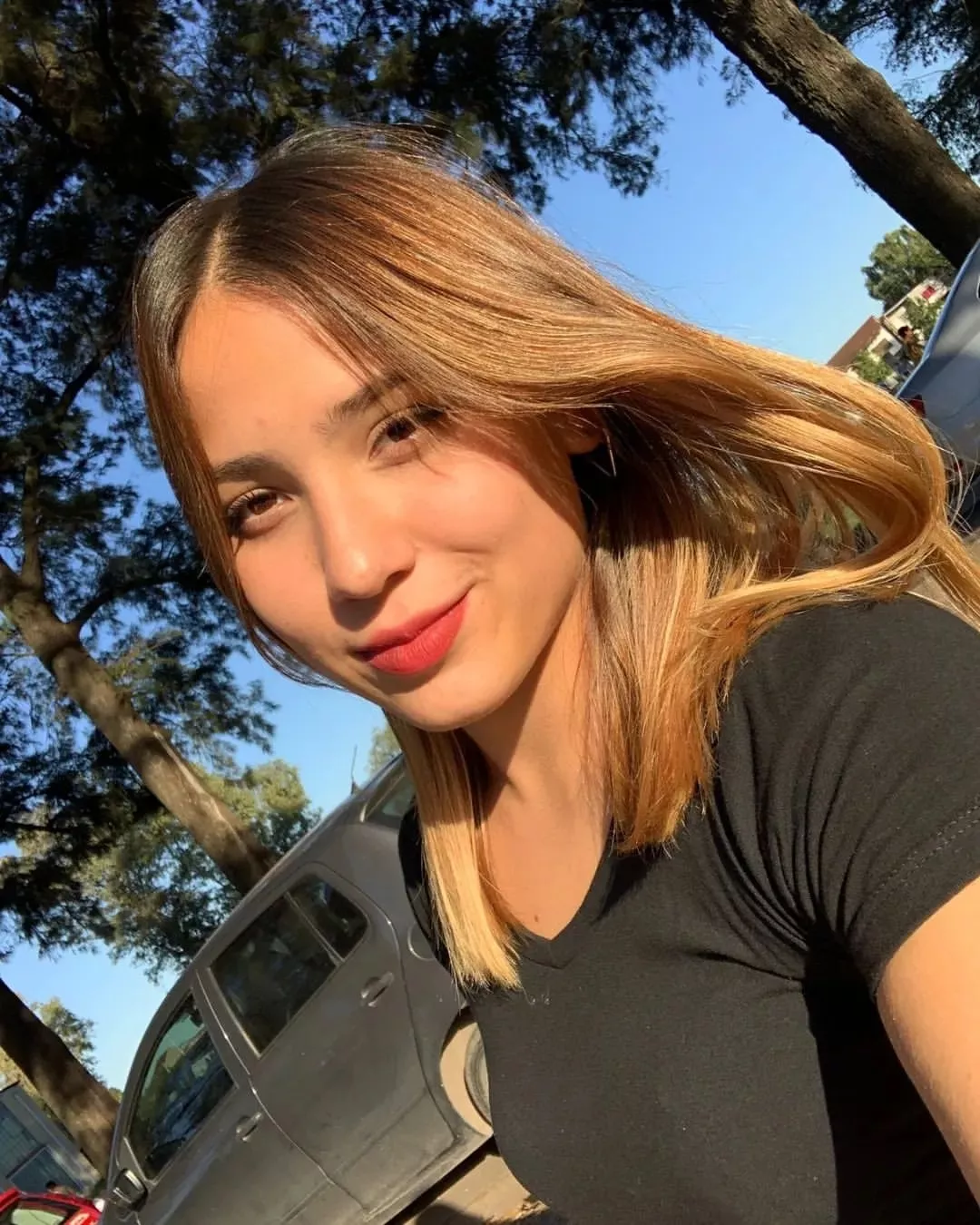 she need cum in the face🔥 (dm 4 More pics)