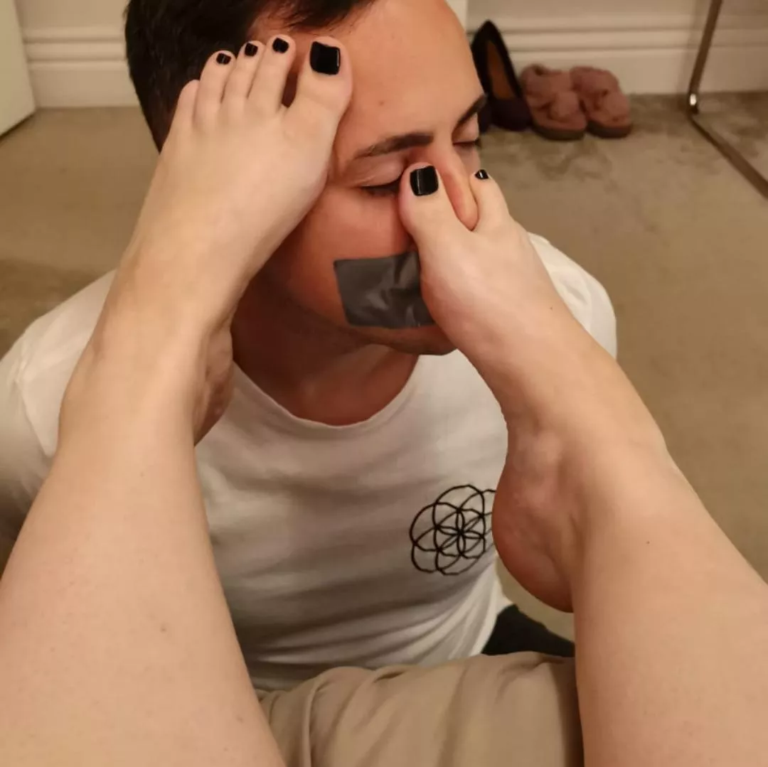 There is no escaping from the smell of my toes...