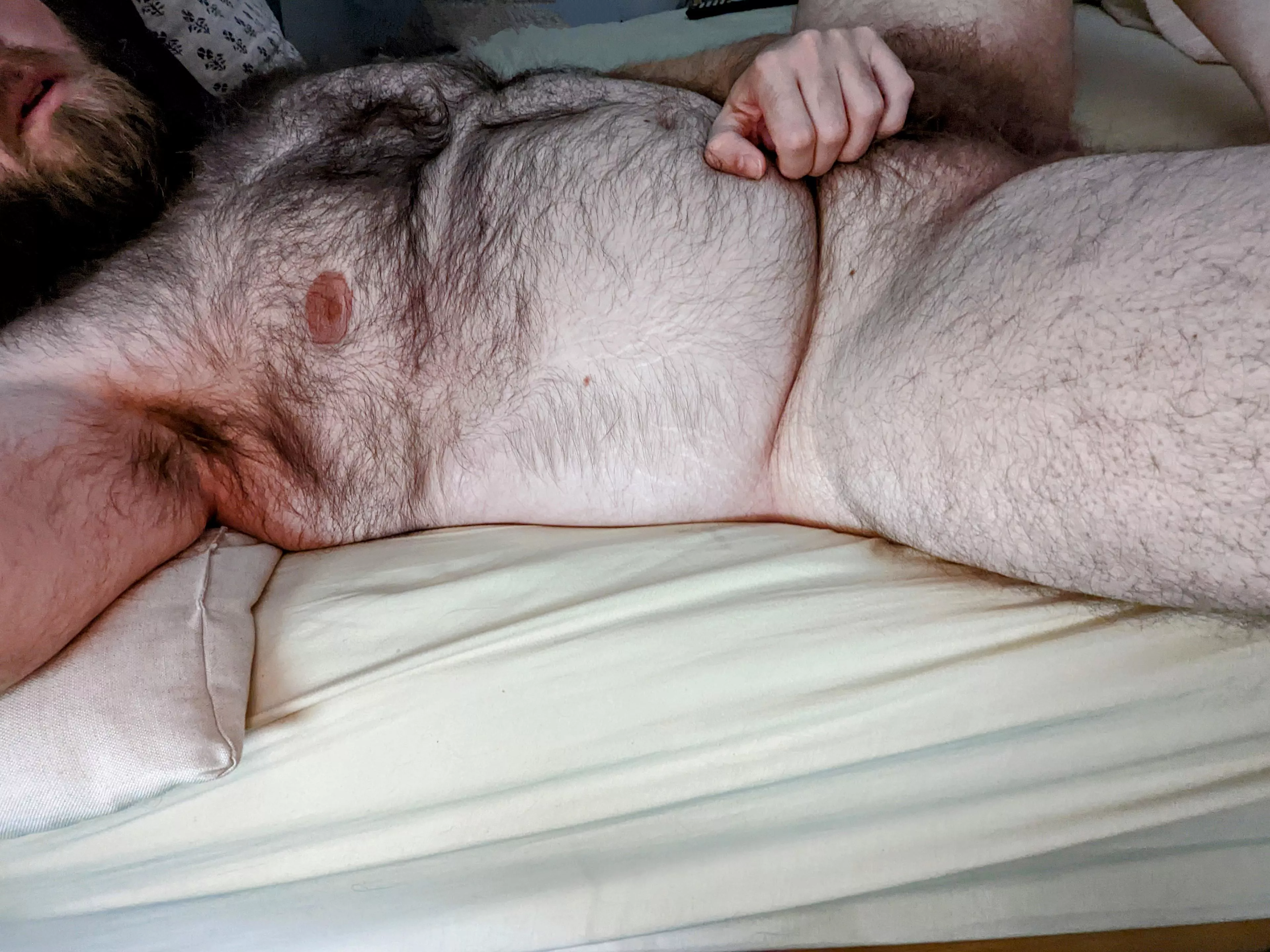 who else is having a relaxing evening in bed?