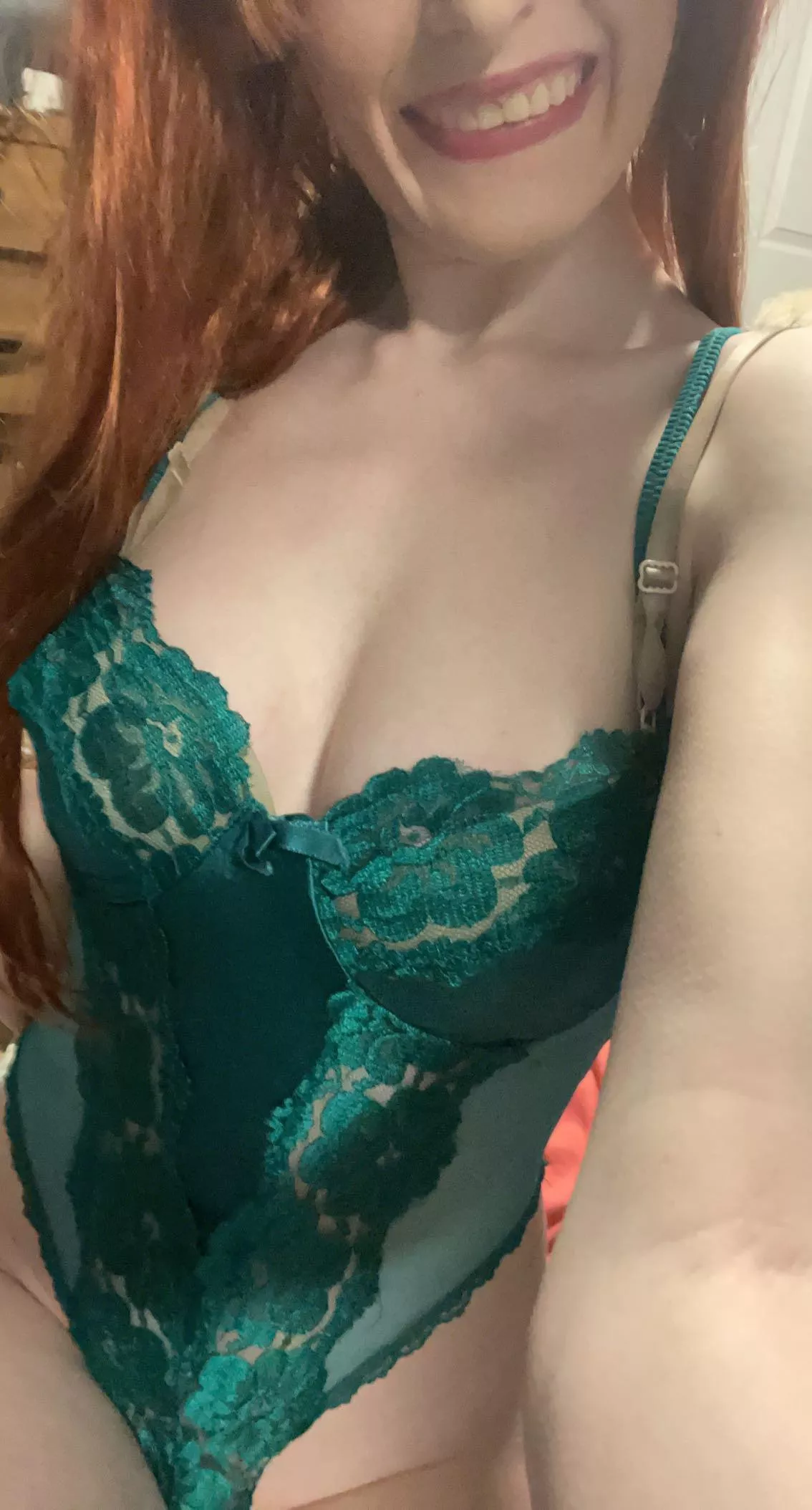 (22f) I love the way dark green lingerie looks with my ginger hair and pale skin 🥰