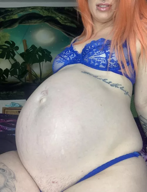 30 weeks tomorrow I feel huge 😍😍