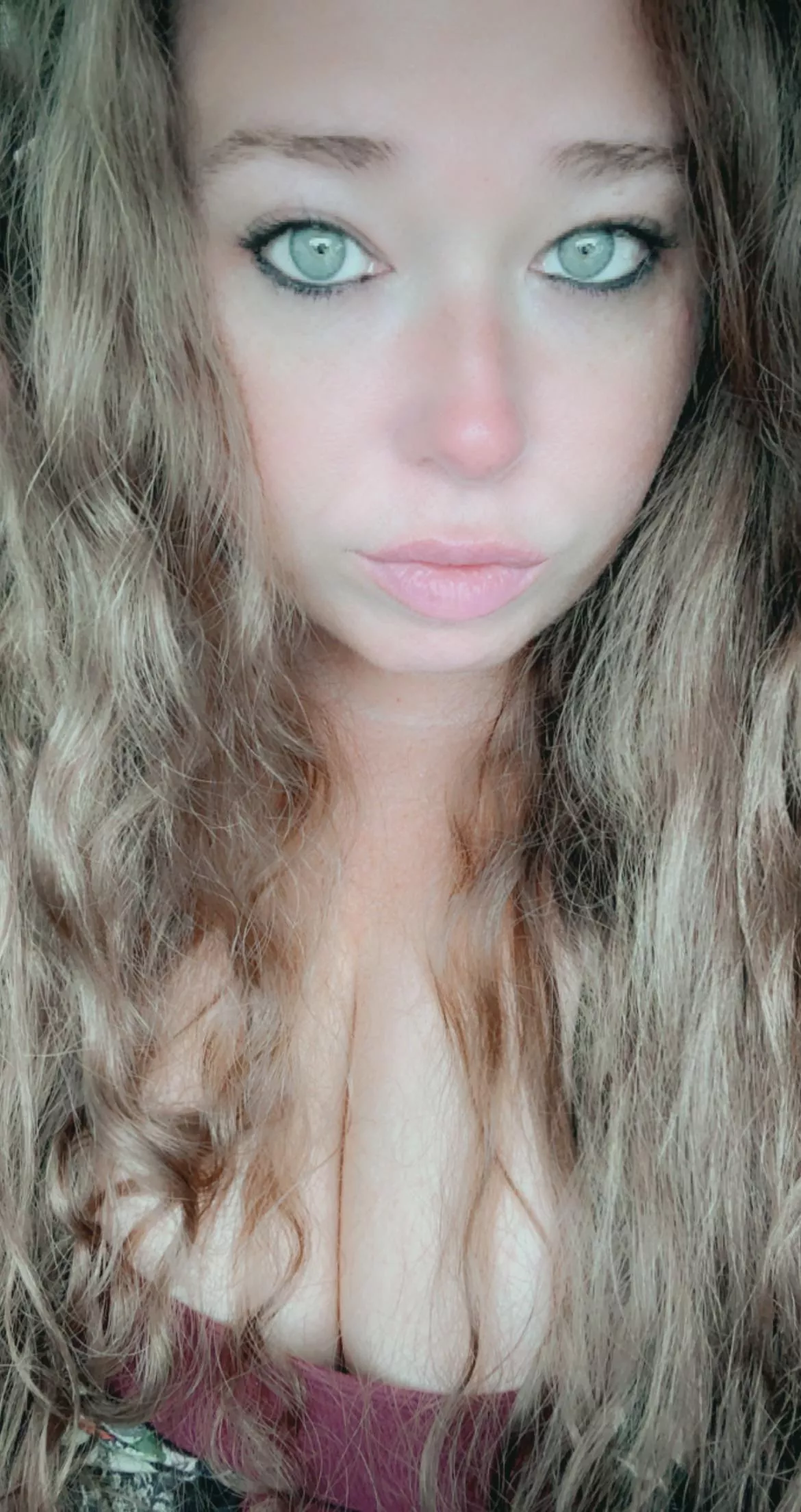 (36) My eyes are up here 😜