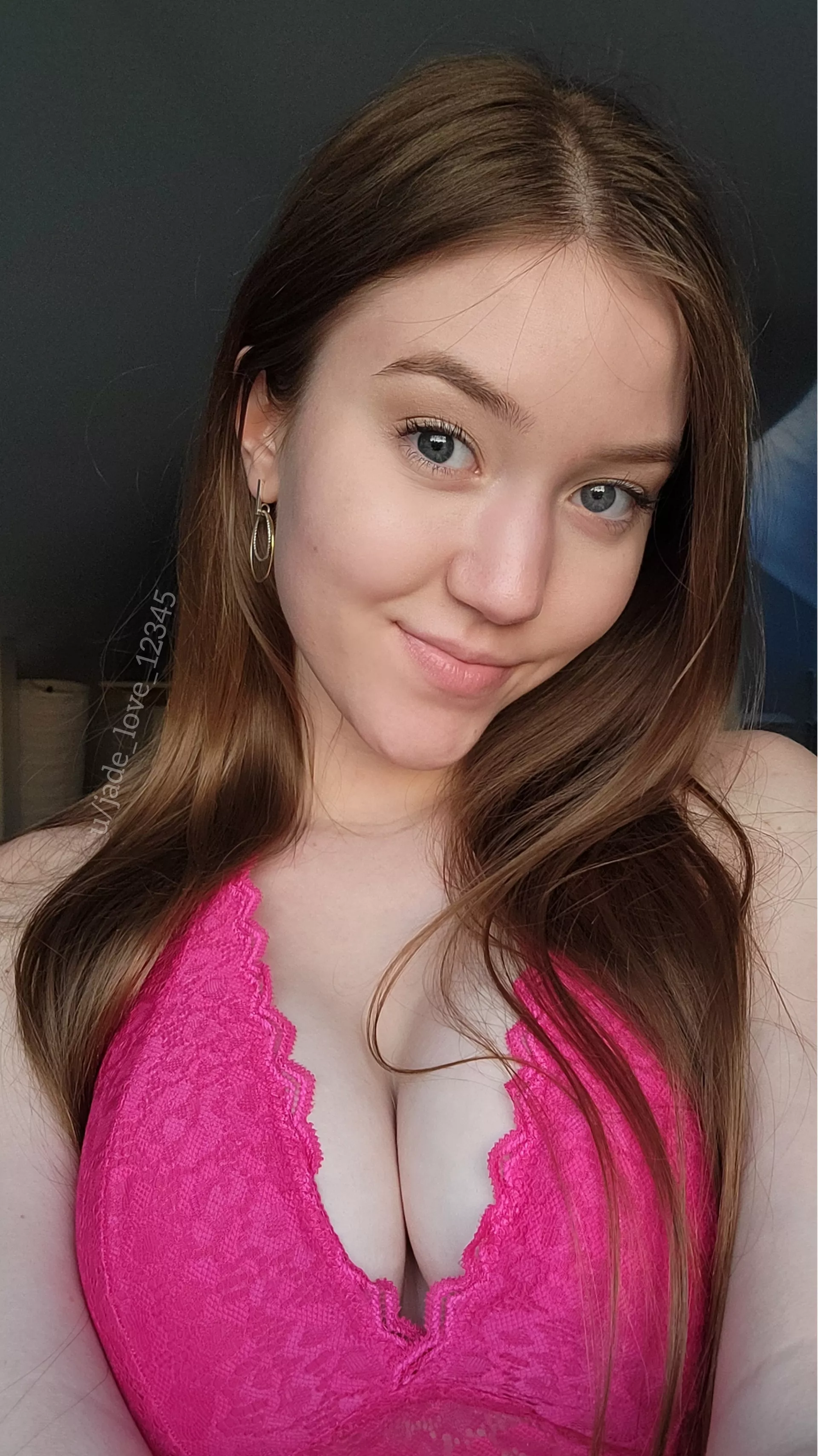 Blue eyes and brown hair IRTR