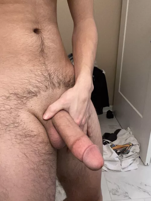 BWC in need for some brown or asian sluts . Cum and serve.