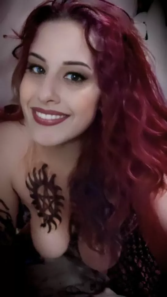 cum fuck me then go home and kiss ur wife with my juice on ur lips