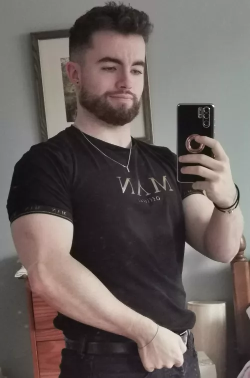 Did you even go out if you didn't take an outfit photo?