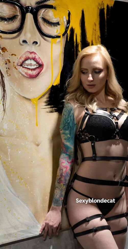 Do you like my outfit?