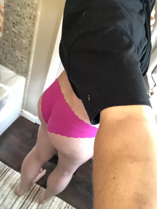 Don’t mind the leaves on my shirt, I was working on my car.