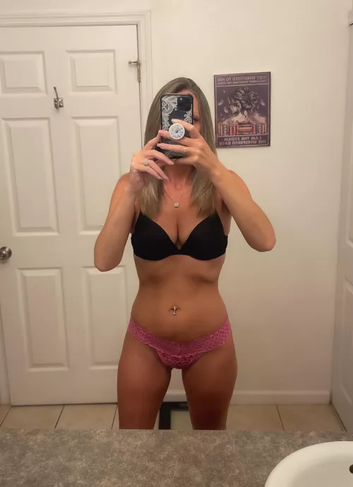 Enjoying my Sunday😘